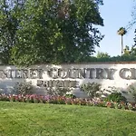 Private Country Club Condo On Awesome Golf Course!