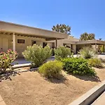 Palm Desert Home With Grill And Resort Amenities!
