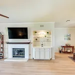 Palm Desert Condo With Patio And Community Perks!