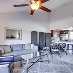 Palm Desert Condo With Patio And Golf Course Views!