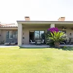 Sunny Palm Desert Escape On Golf Course