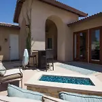 Private Casita In The Heart Of Palm Desert