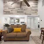 Luxurious Fairway Condo Resort Country Club