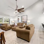 Luxurious Fairway Condo Resort Country Club