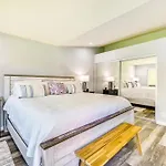 Newly Renovated Palm Desert Condo Community Pool!