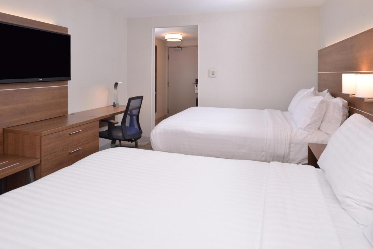 Resort Express By Ihg Palm Desert