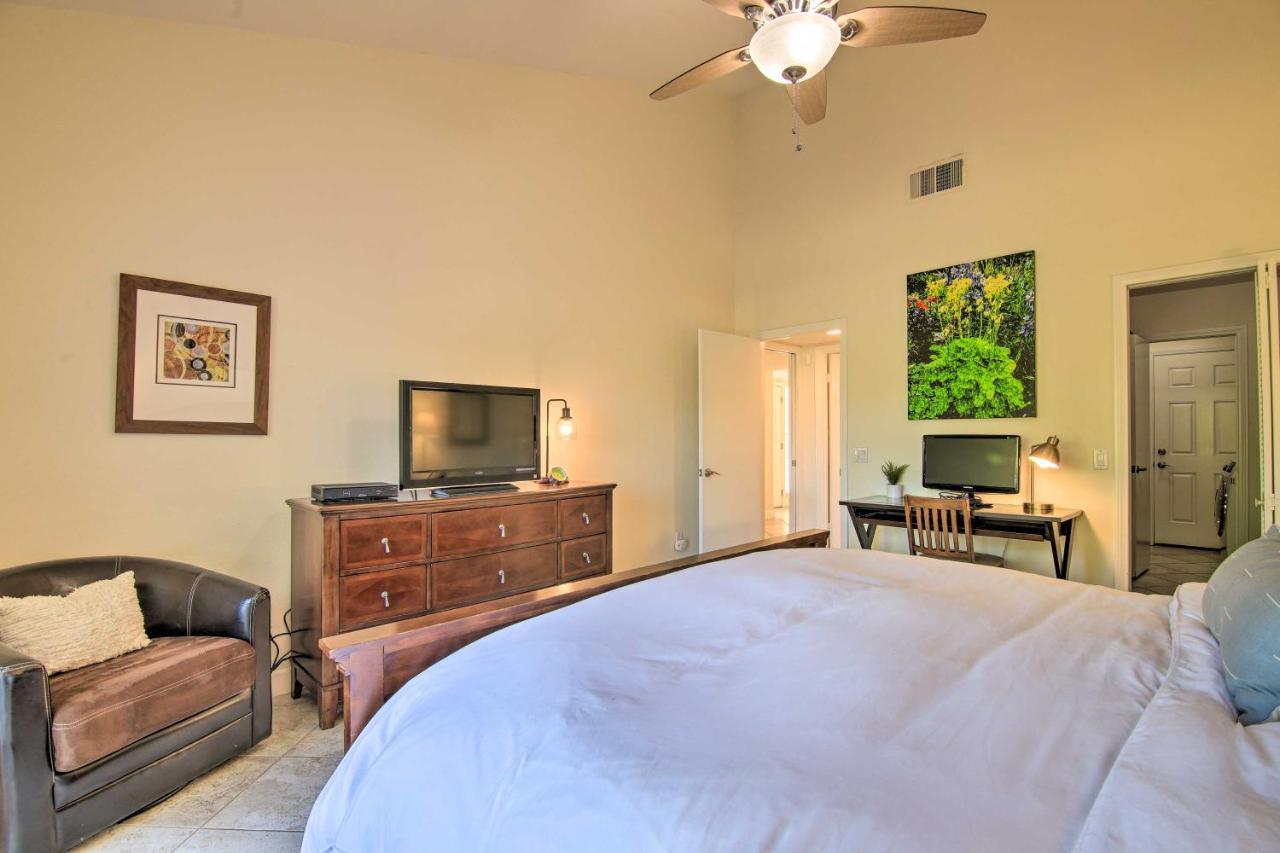 Updated Escape With Amenities! Apartment *
