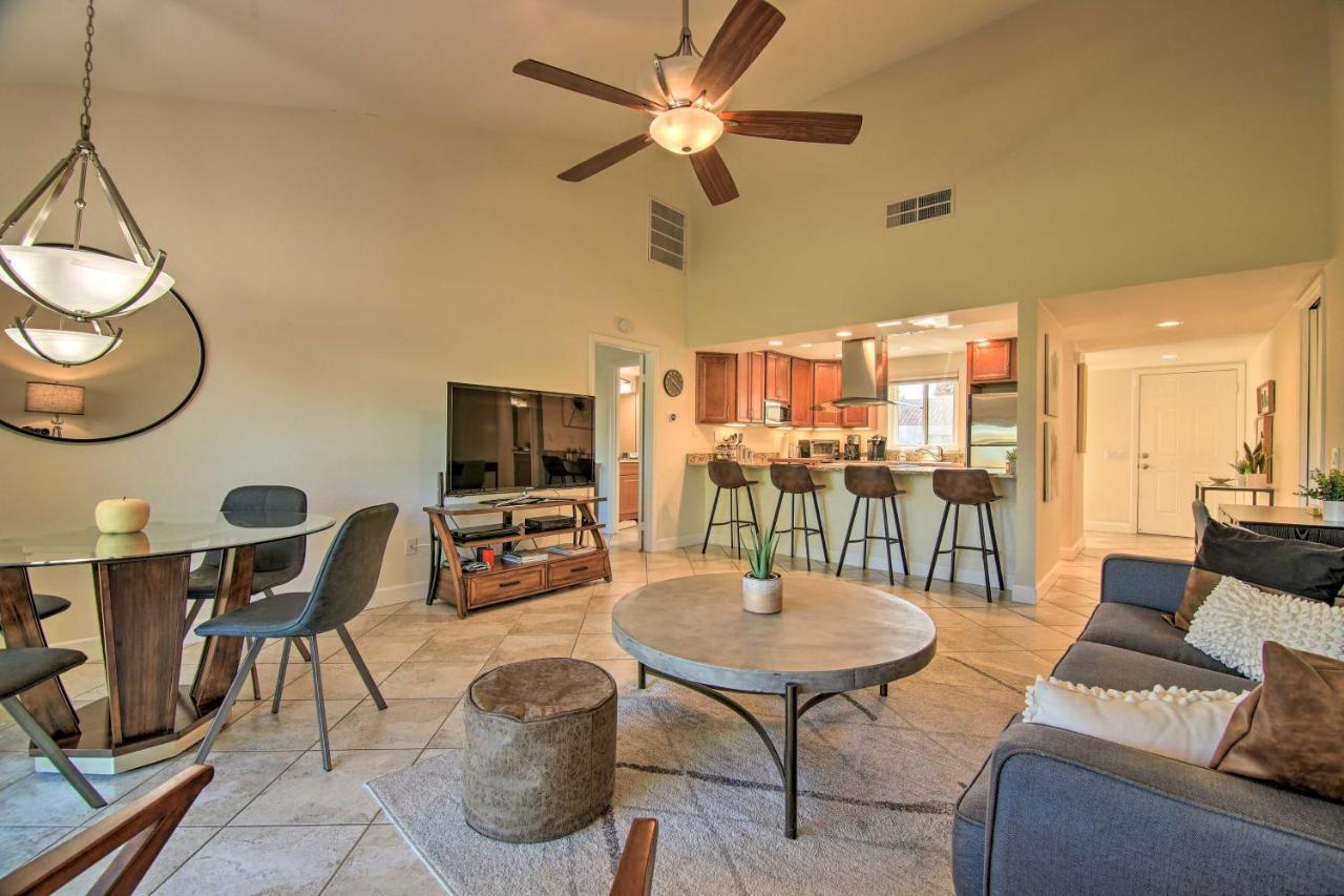 Updated Escape With Amenities! Palm Desert