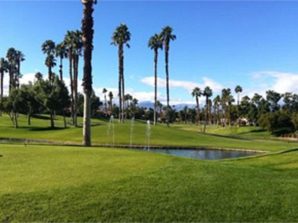 Villa Palm Valley Cc Platinum Member 1697 Sq Ft Golf Cart Palm Desert