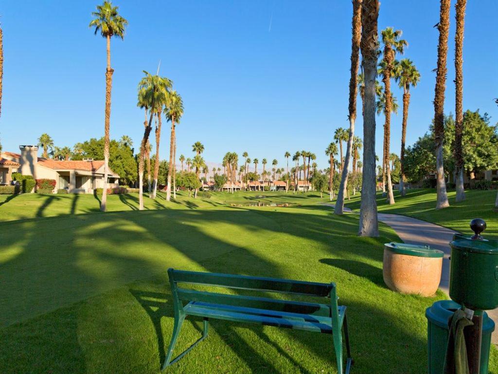 Palm Valley Cc Platinum Member 1697 Sq Ft Golf Cart Villa Palm Desert