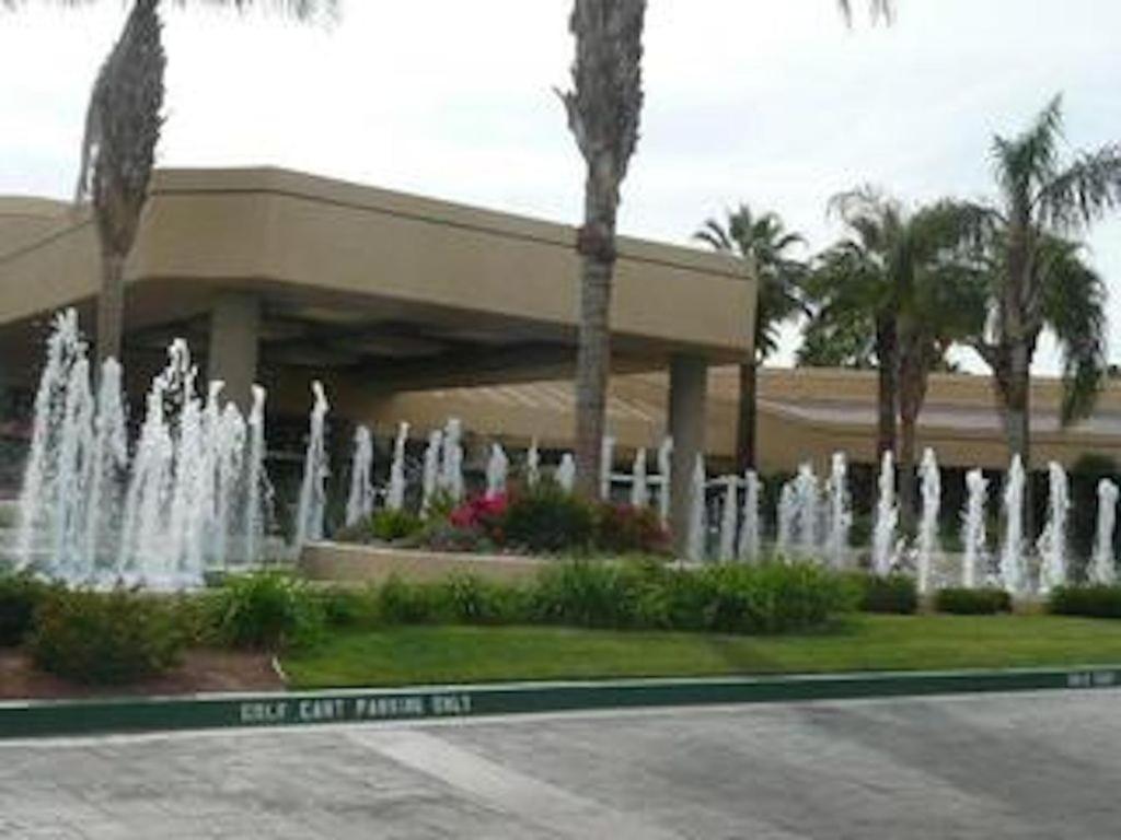 Palm Valley Cc Platinum Member 1697 Sq Ft Golf Cart Palm Desert