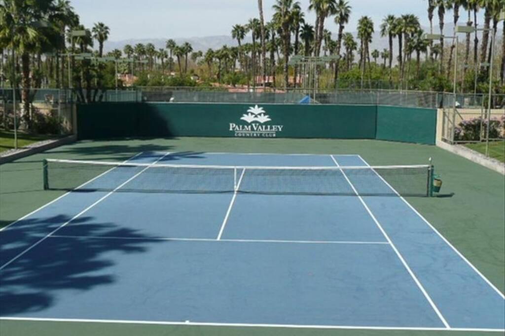 Palm Valley Cc Platinum Member 1697 Sq Ft Golf Cart * Palm Desert
