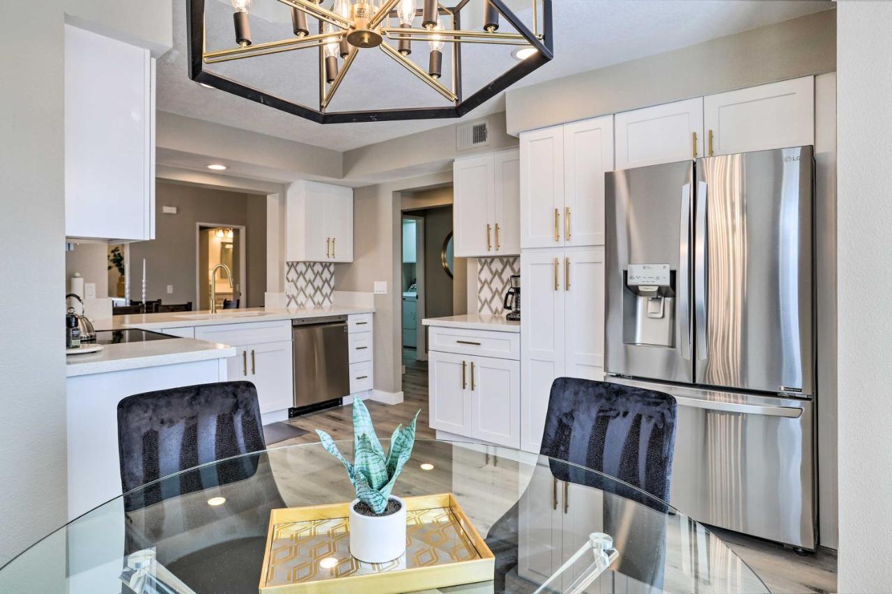 Apartment Chic With Resort-style Amenities! *