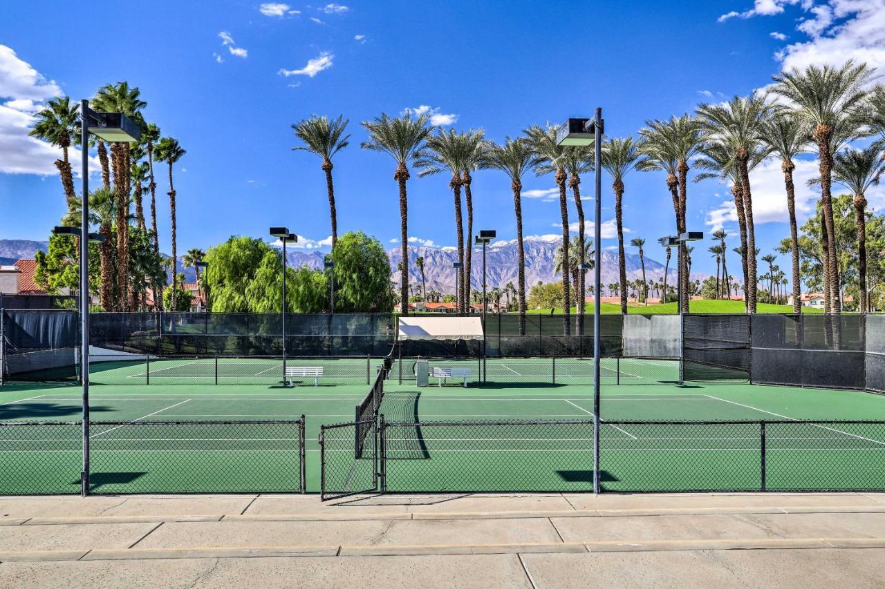 Chic With Resort-style Amenities! Palm Desert