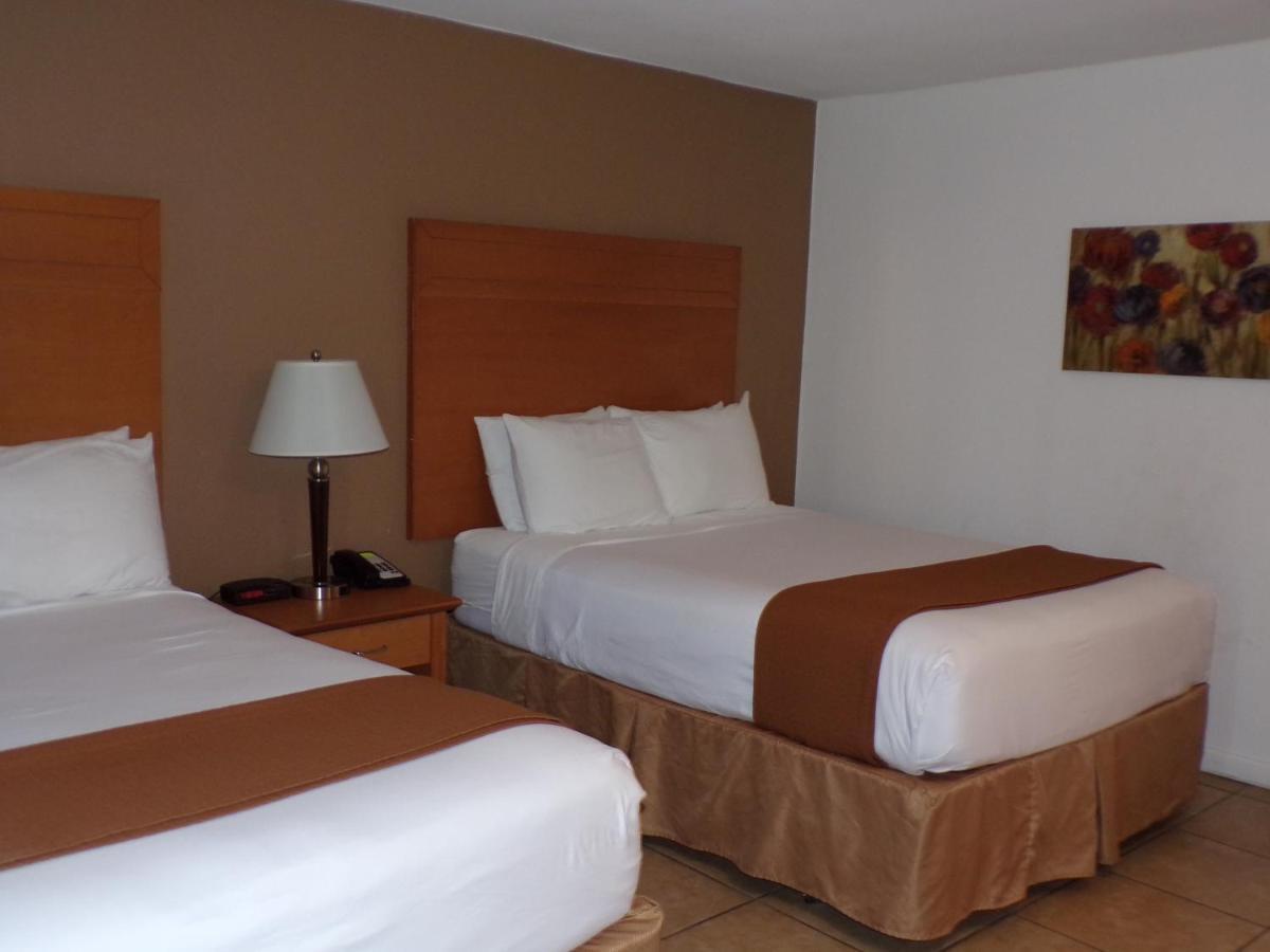 The At Deep Canyon Hotel Palm Desert
