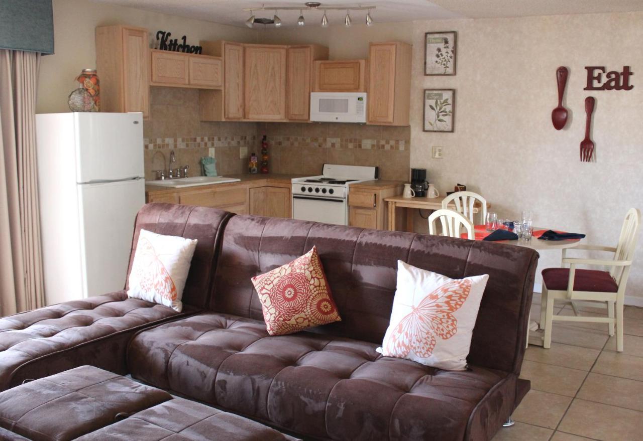 The At Deep Canyon 3*