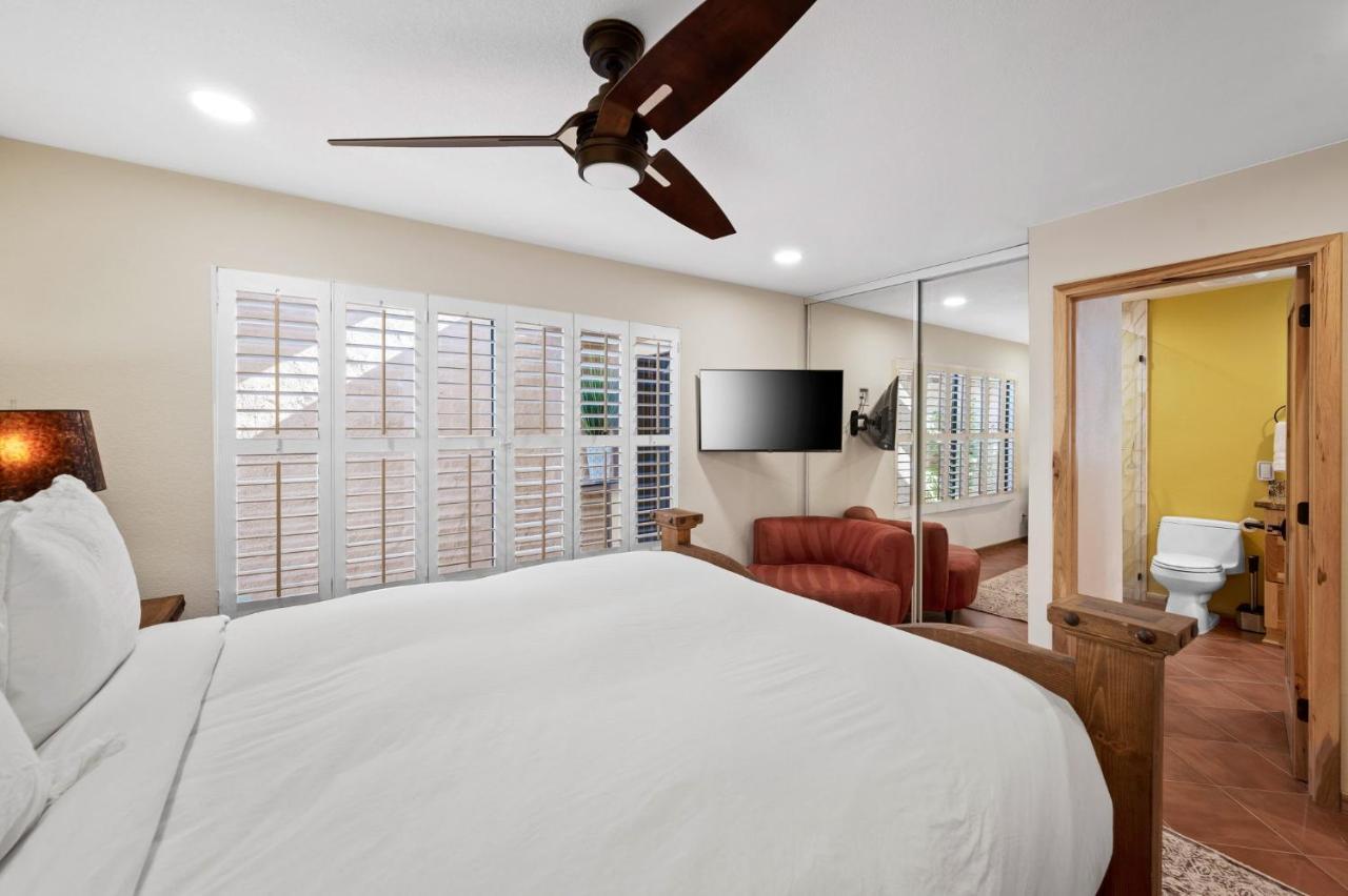 Spectacular With Private Golf Privileges Includes Golf Cart On Monterey Country Club !!