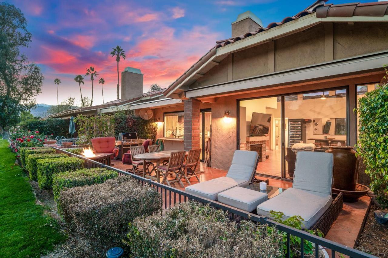 Spectacular With Private Golf Privileges Includes Golf Cart On Monterey Country Club !! Palm Desert