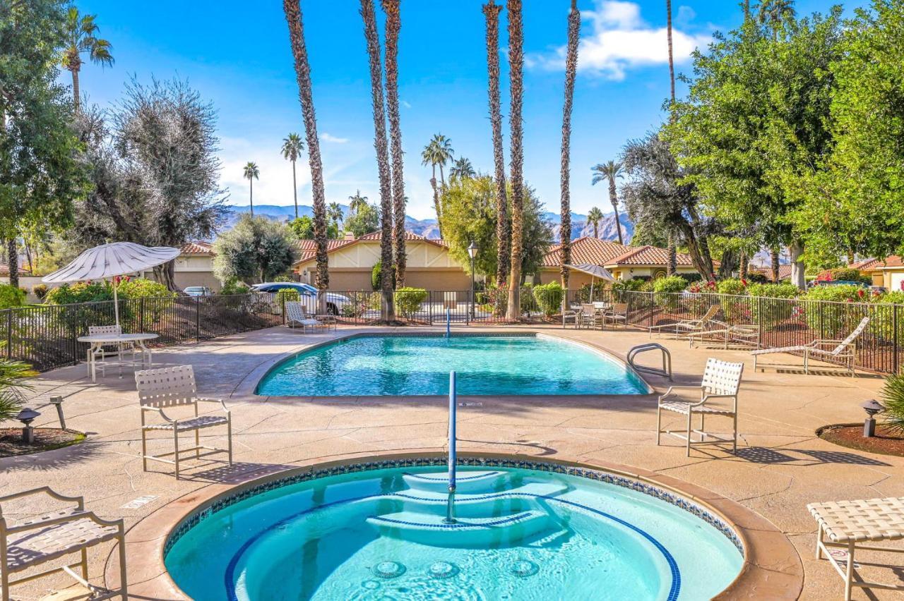 Holiday home Spectacular With Private Golf Privileges Includes Golf Cart On Monterey Country Club !!