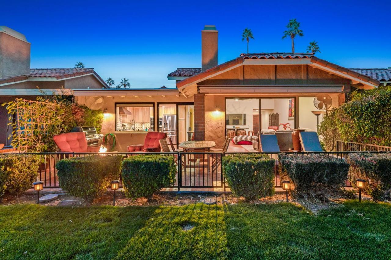 Spectacular With Private Golf Privileges Includes Golf Cart On Monterey Country Club !! Holiday home