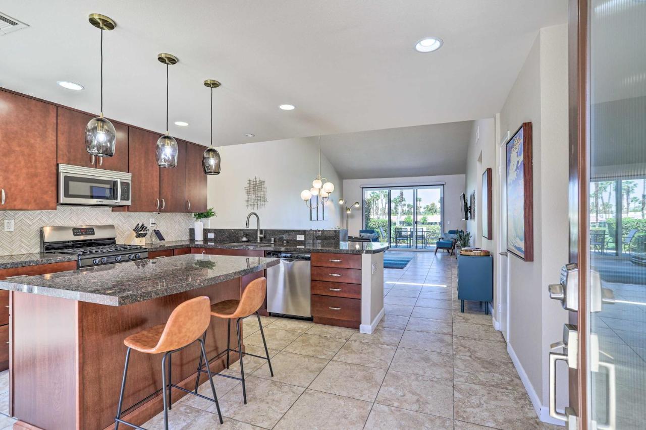 Apartment Country Club With Mtn And Golf Course View! Palm Desert