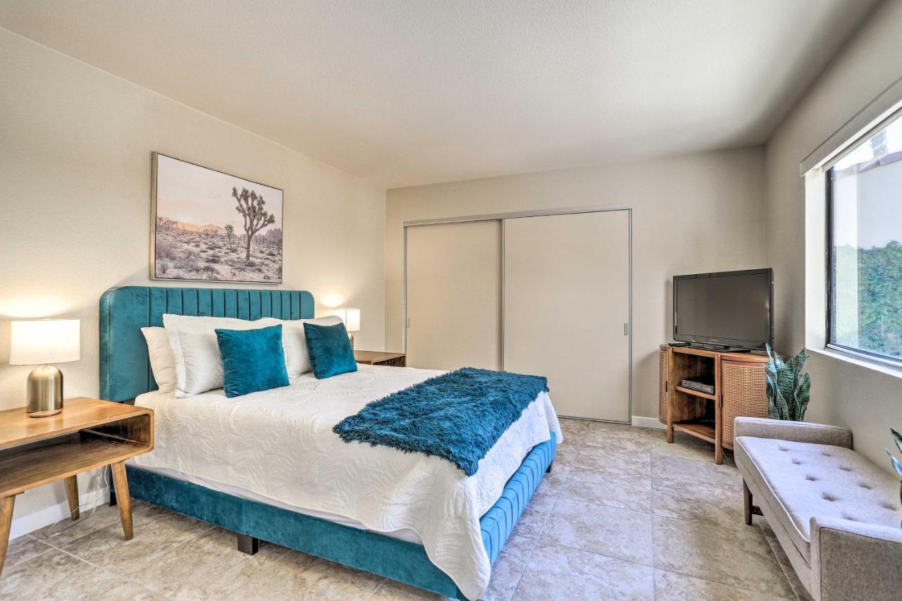 Apartment Country Club With Mtn And Golf Course View!