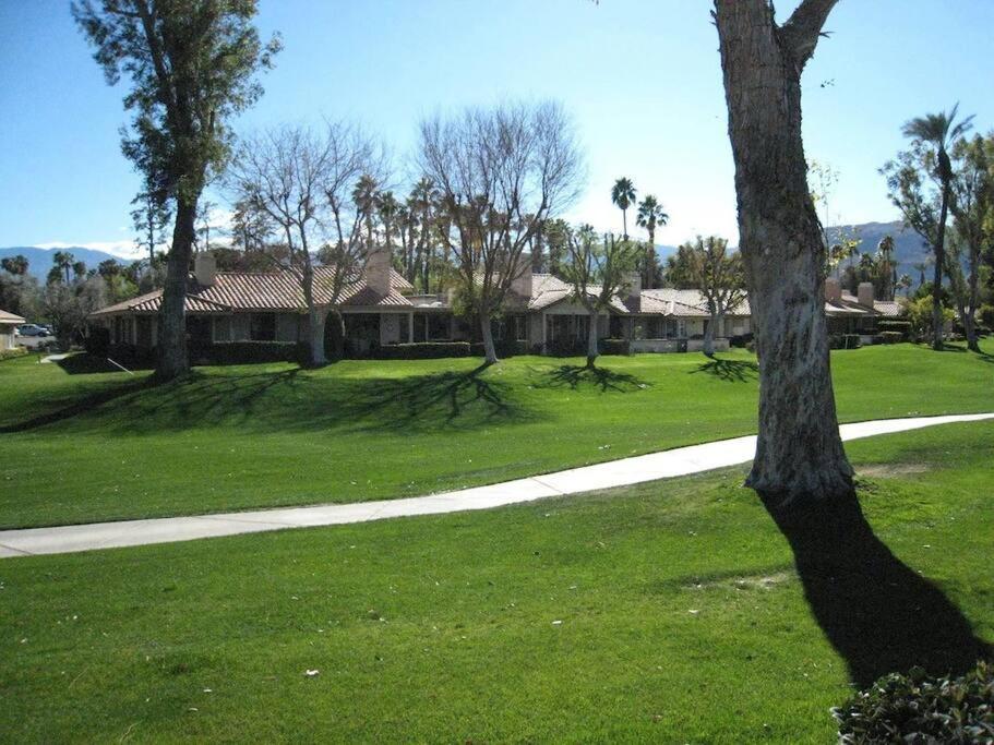 Private Country Club On Awesome Golf Course! *