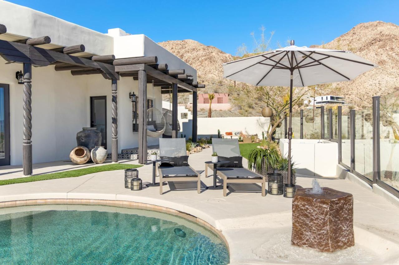 The Summit New Hilltop Estate With Sunset Views & Movie Theater Holiday home Palm Desert