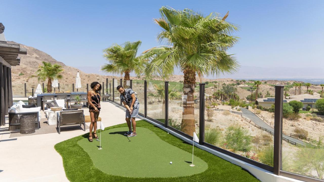 Holiday home The Summit New Hilltop Estate With Sunset Views & Movie Theater *