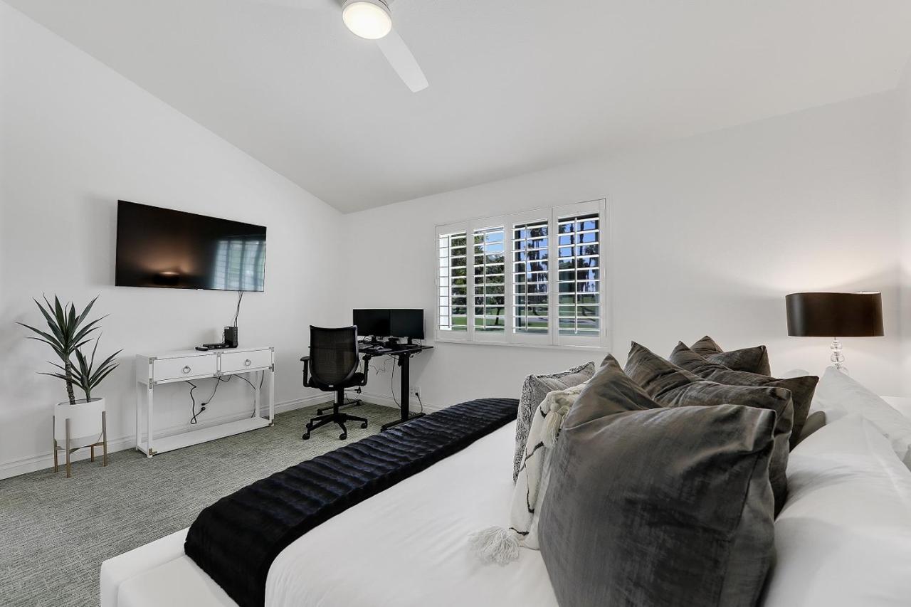 Villa Palm Valley Full Access To Golf, Tennis, And Pickle Ball- Luxury 3 King Beds 3 Full Baths *