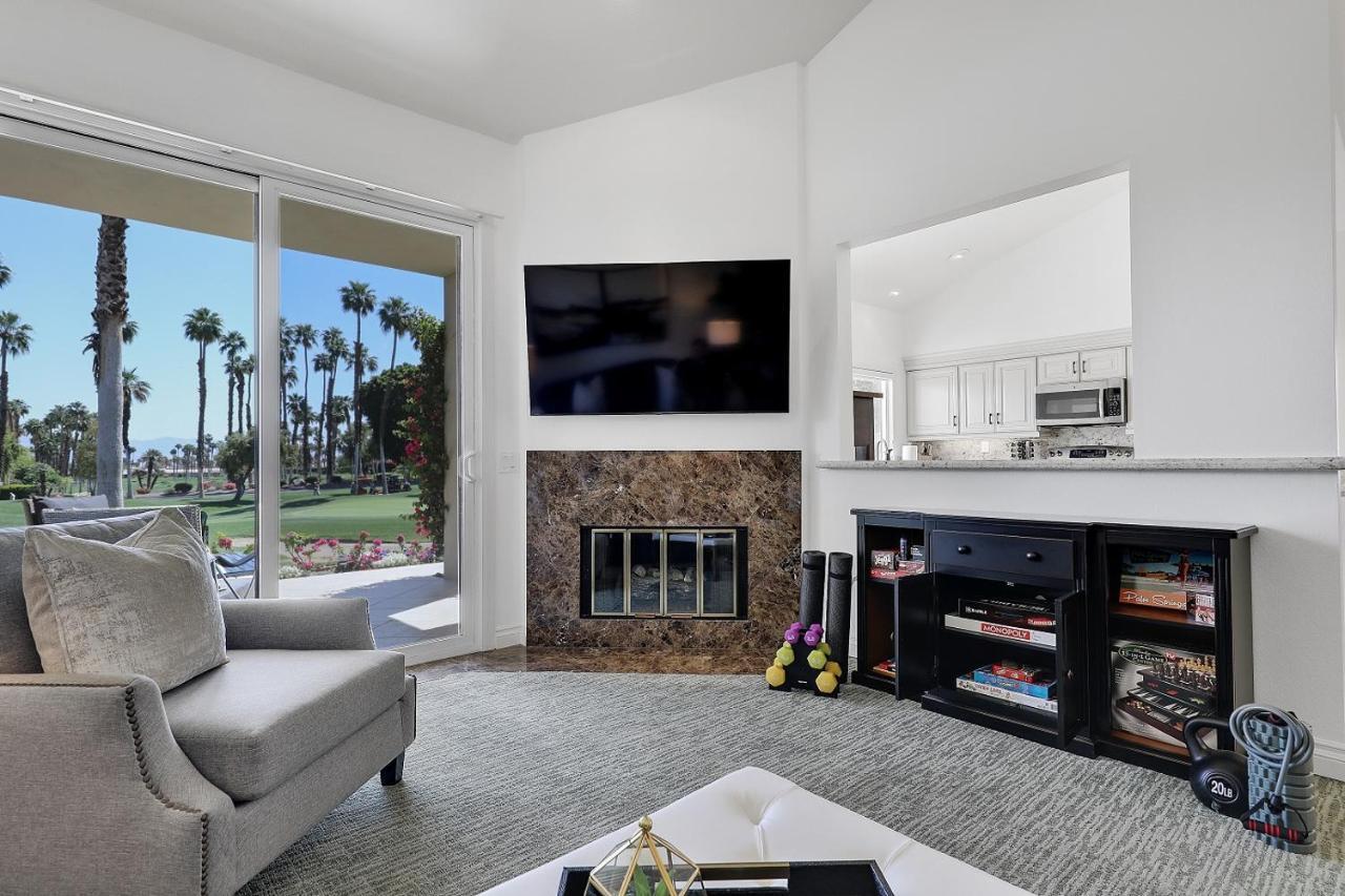 Palm Valley Full Access To Golf, Tennis, And Pickle Ball- Luxury 3 King Beds 3 Full Baths Villa