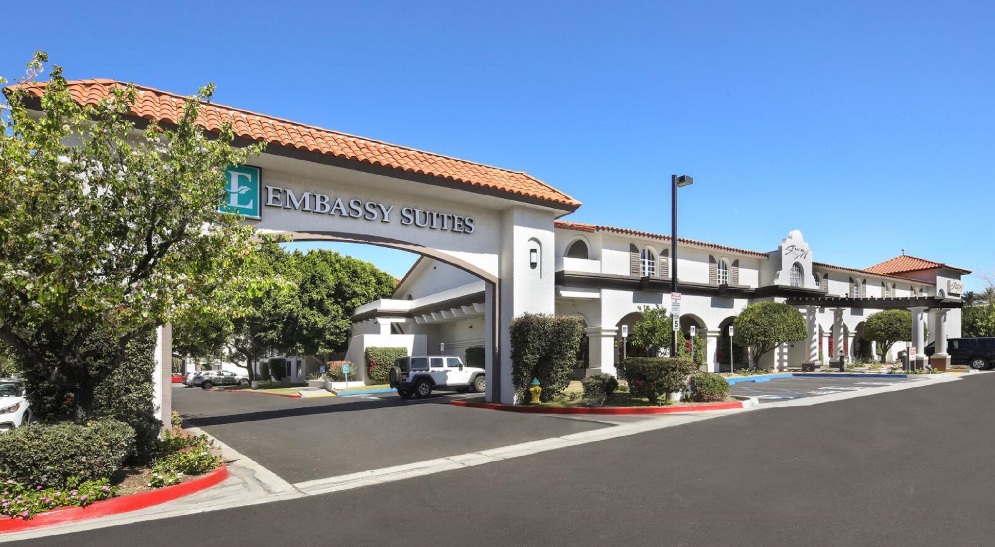 Resort Embassy By Hilton Palm Desert