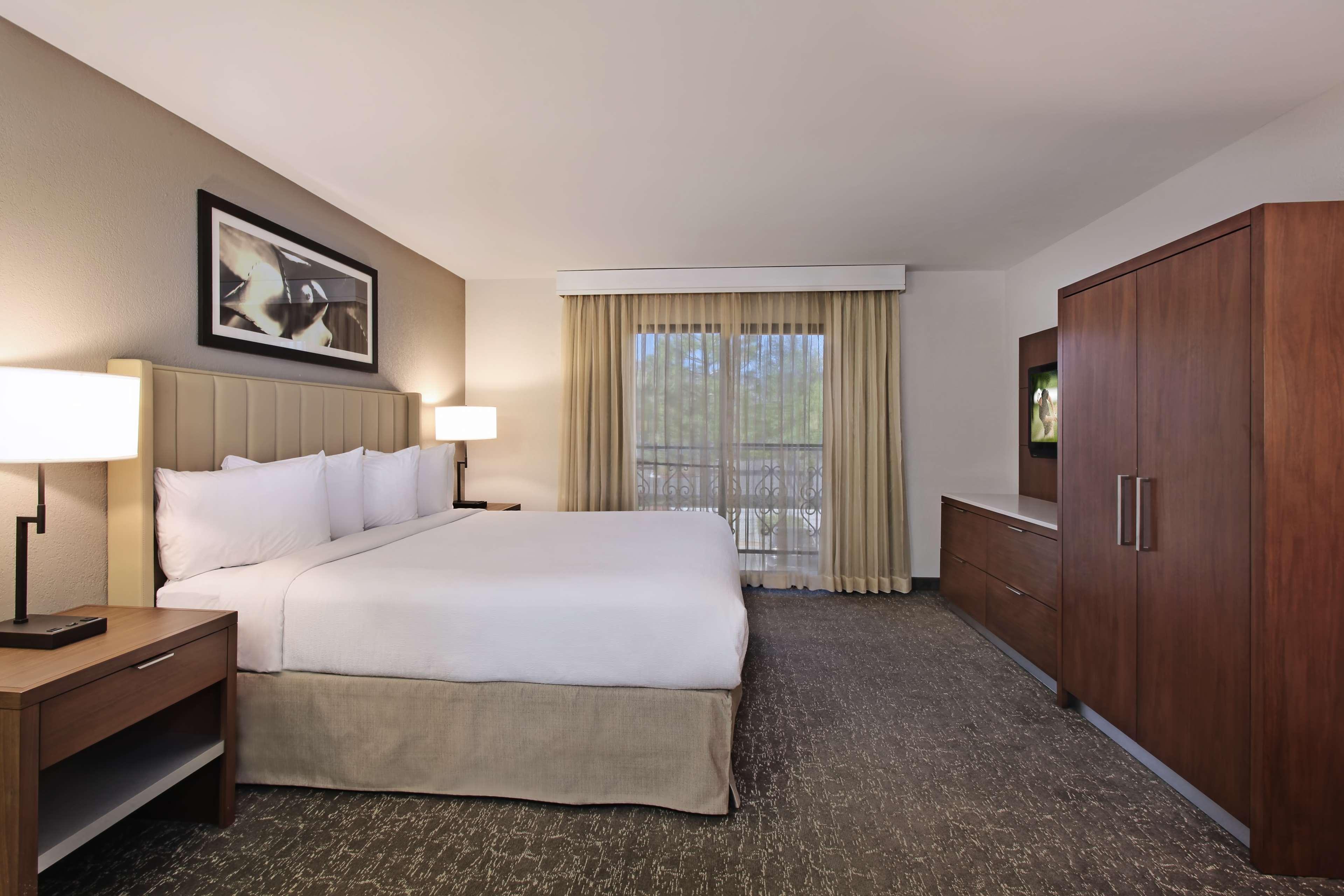 Resort Embassy By Hilton 3*