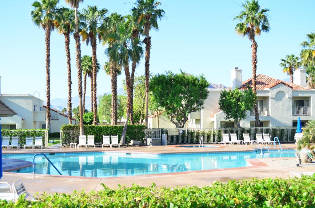 Resort Desert Breezes
