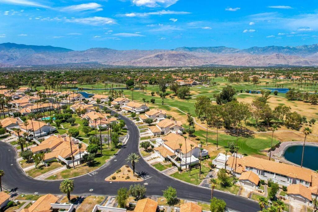 Villa Desert Falls W/ Golf & Mountain Views! *