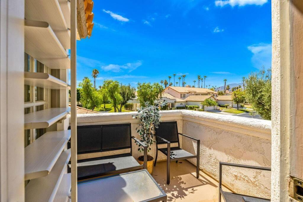 Villa Desert Falls W/ Golf & Mountain Views! Palm Desert