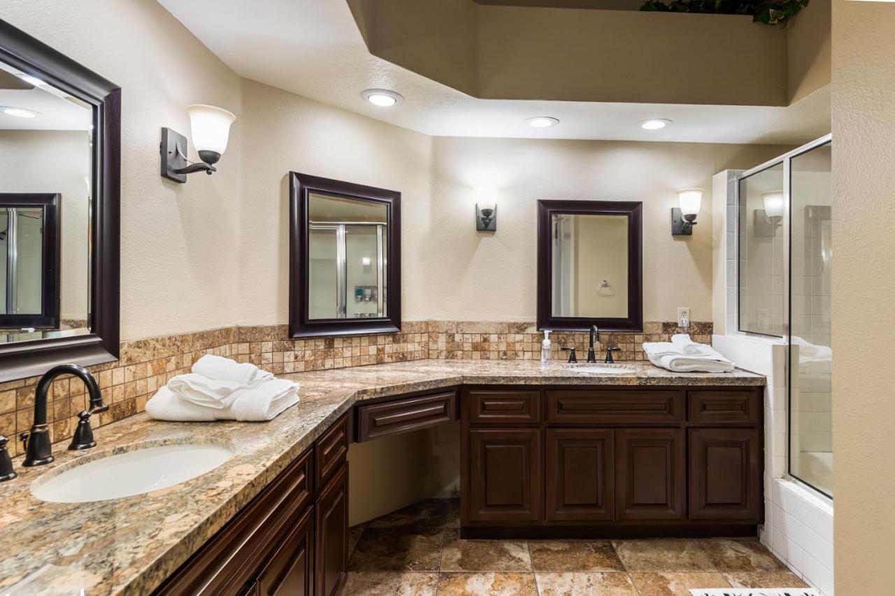 Paradise, Golf Course 2bed 2bath Palm Desert
