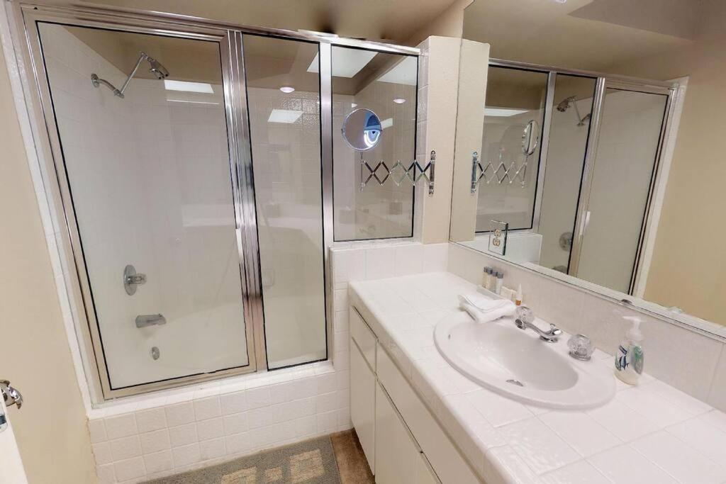 Holiday home Df202 Airy 2 Bedroom Overlooking The Pool *