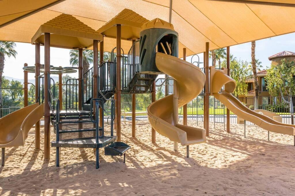 Large Studio In Marriott's Desert Springs *