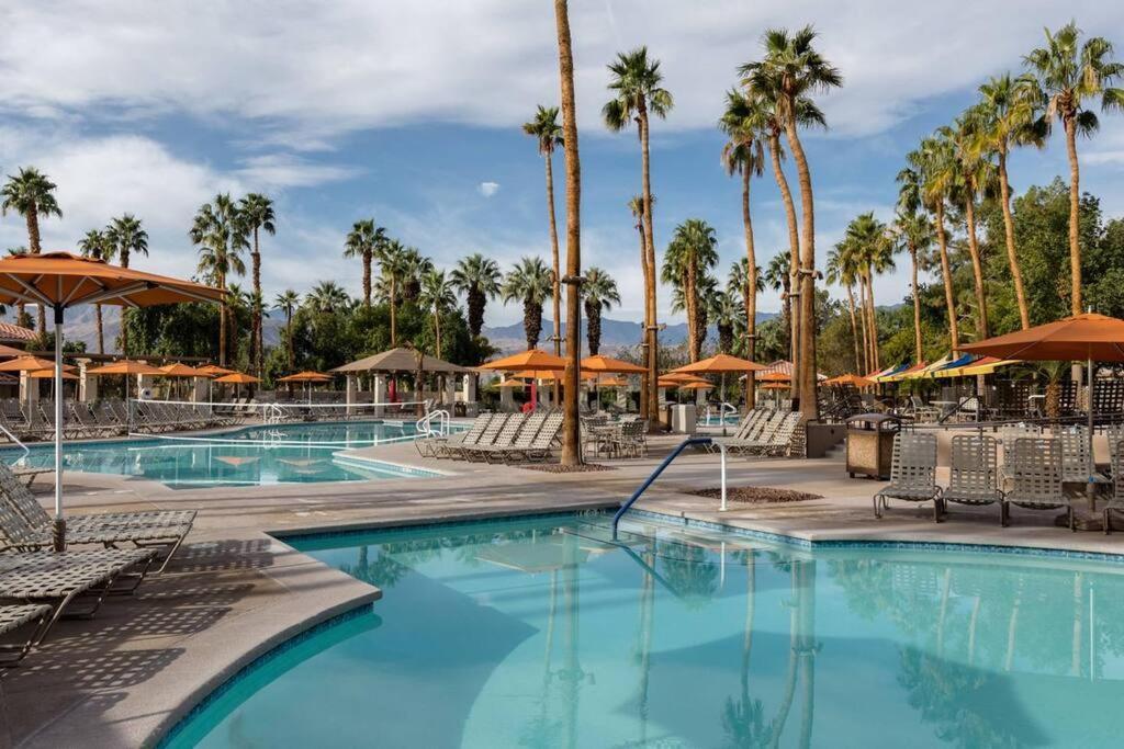 Large Studio In Marriott's Desert Springs * Palm Desert