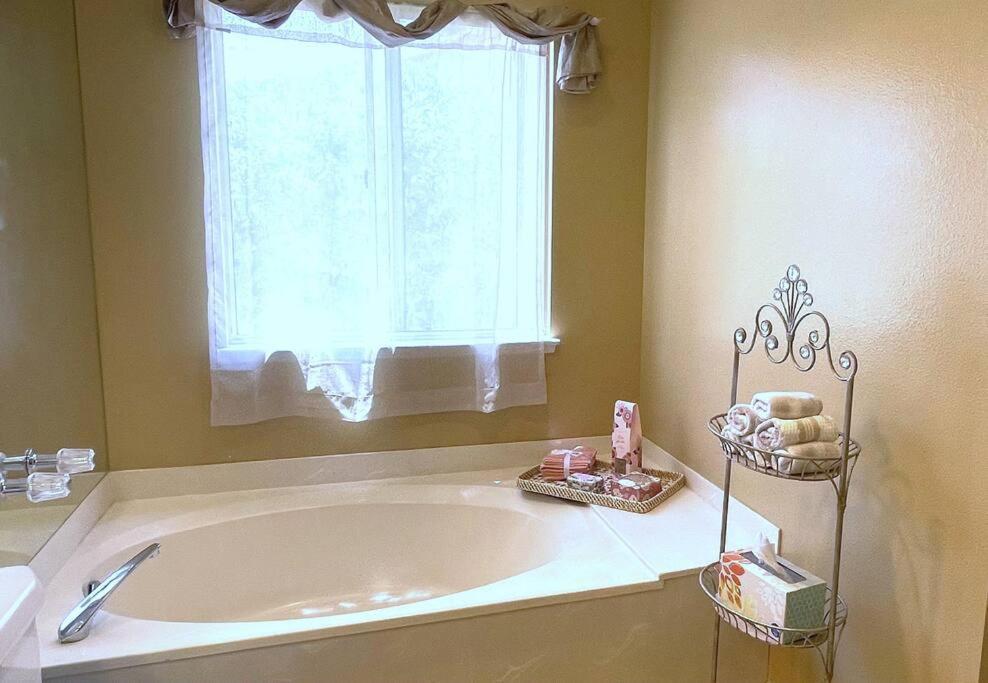 New Desert Oasis!! 3 Bedrooms, 1 Studio, 2 1/2 Bathrooms, Pool, And Gorgeous Backyard!!
