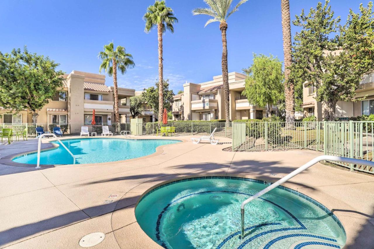 Sunny With Pool And Palm Desert