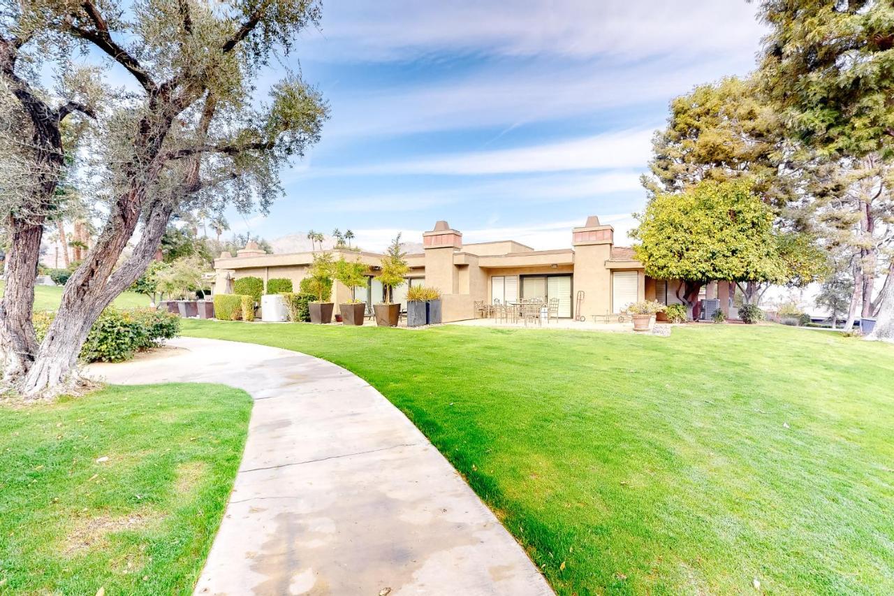 Rolling Knoll Charm Palm Desert