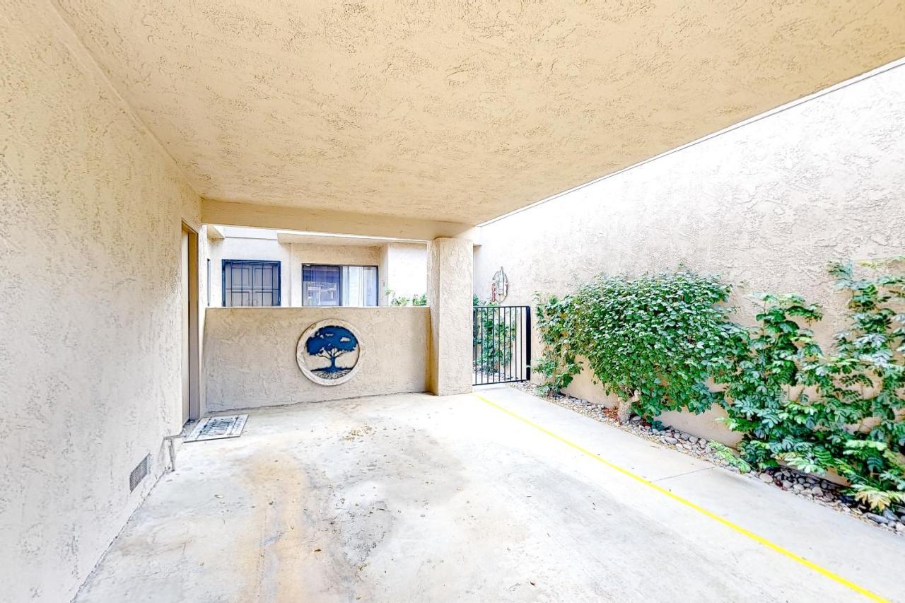 Apartment Rolling Knoll Charm