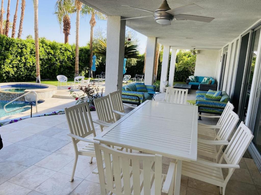 Spectacular Luxury 3000 Square Ft House On 1/3 Of Acre Holiday home Palm Desert