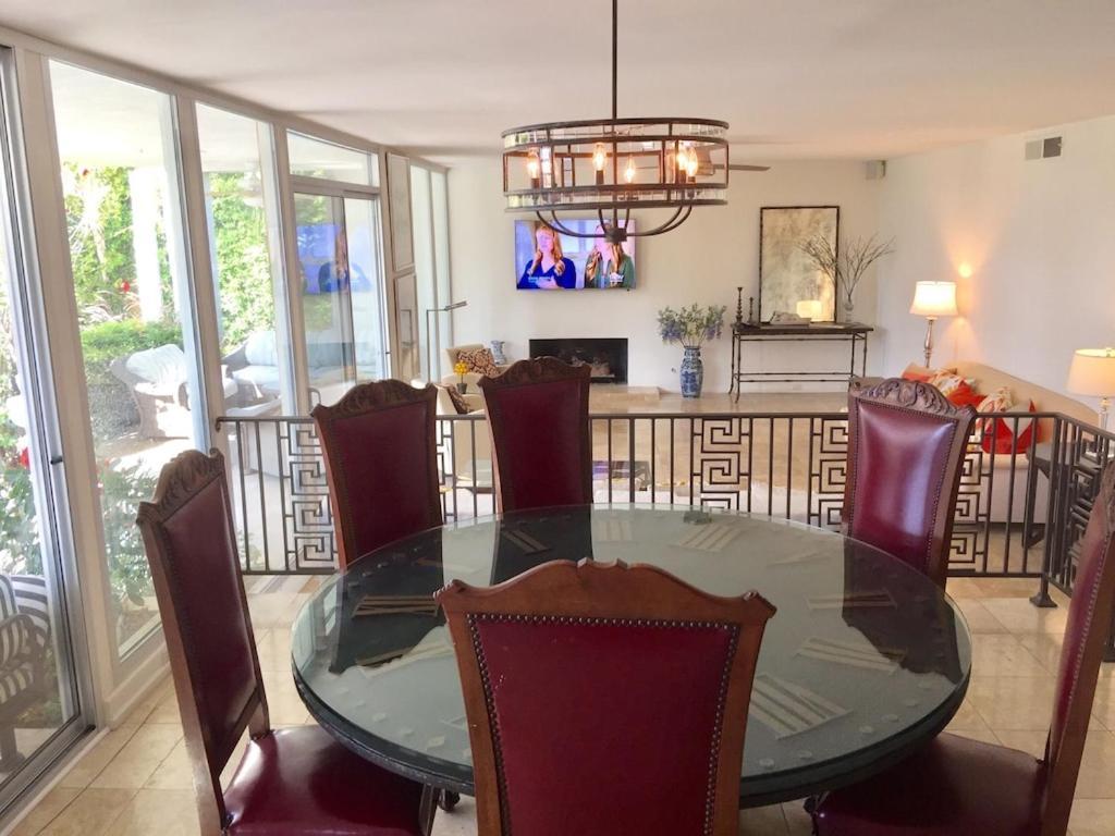 Spectacular Luxury 3000 Square Ft House On 1/3 Of Acre Holiday home Palm Desert
