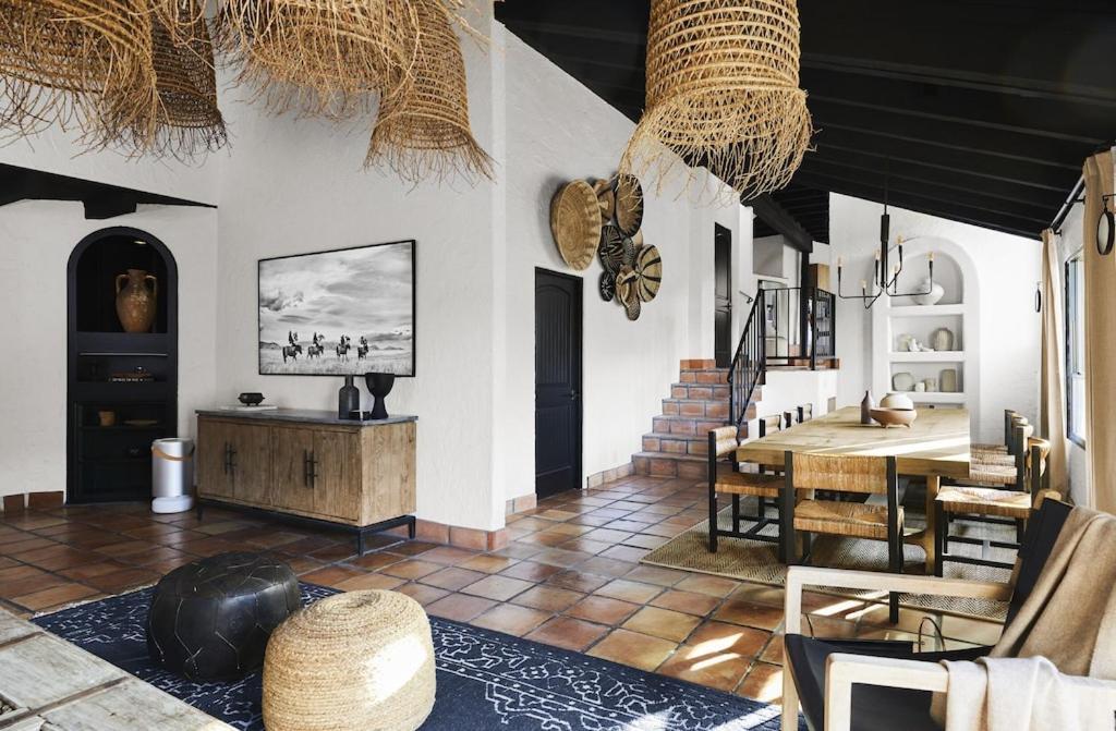 Holiday home Television Host And Designer Bobby Berk Invites To His Desert Oasis Palm Desert