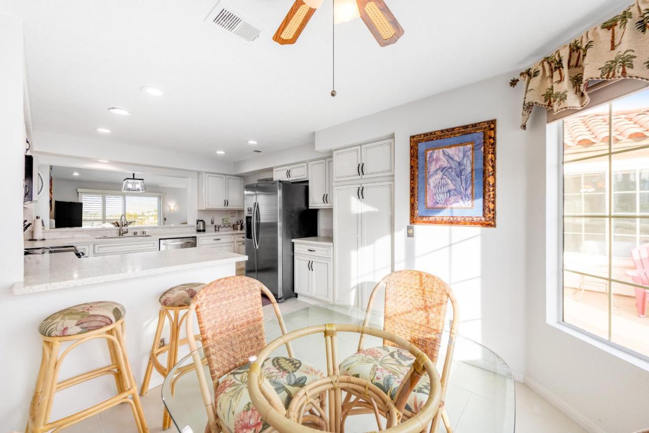 Apartment Royale Retreat Permit# Str2022-0239 *