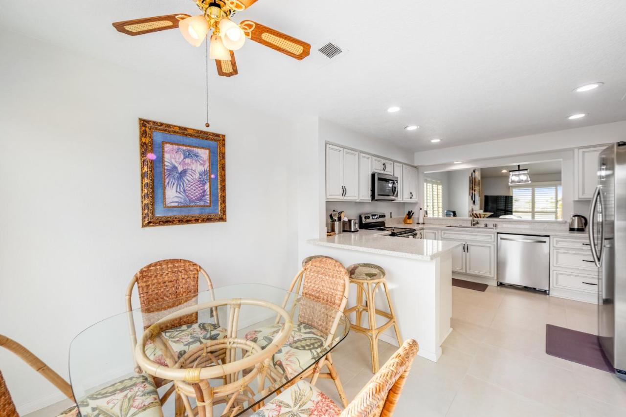 Apartment Royale Retreat Permit# Str2022-0239