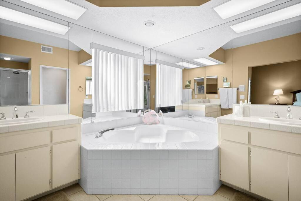 Desert Falls Cc Luxurious Desert - 3 Bedroom Apartment *